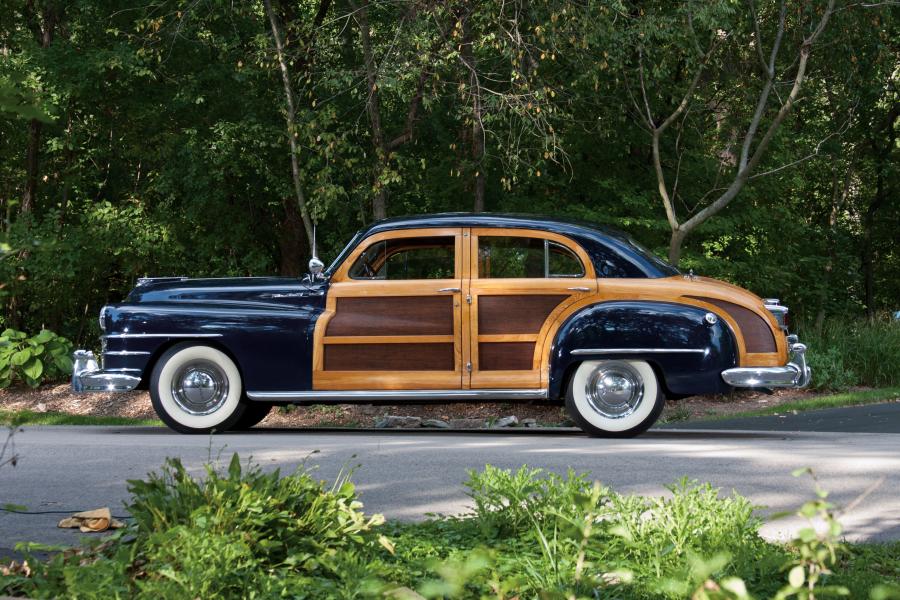  Chrysler Town & Country Sedan Black 1948 года  (фото 27 из 30)